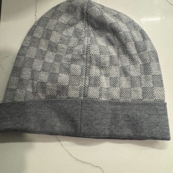 Hat - Picture 3 of 5